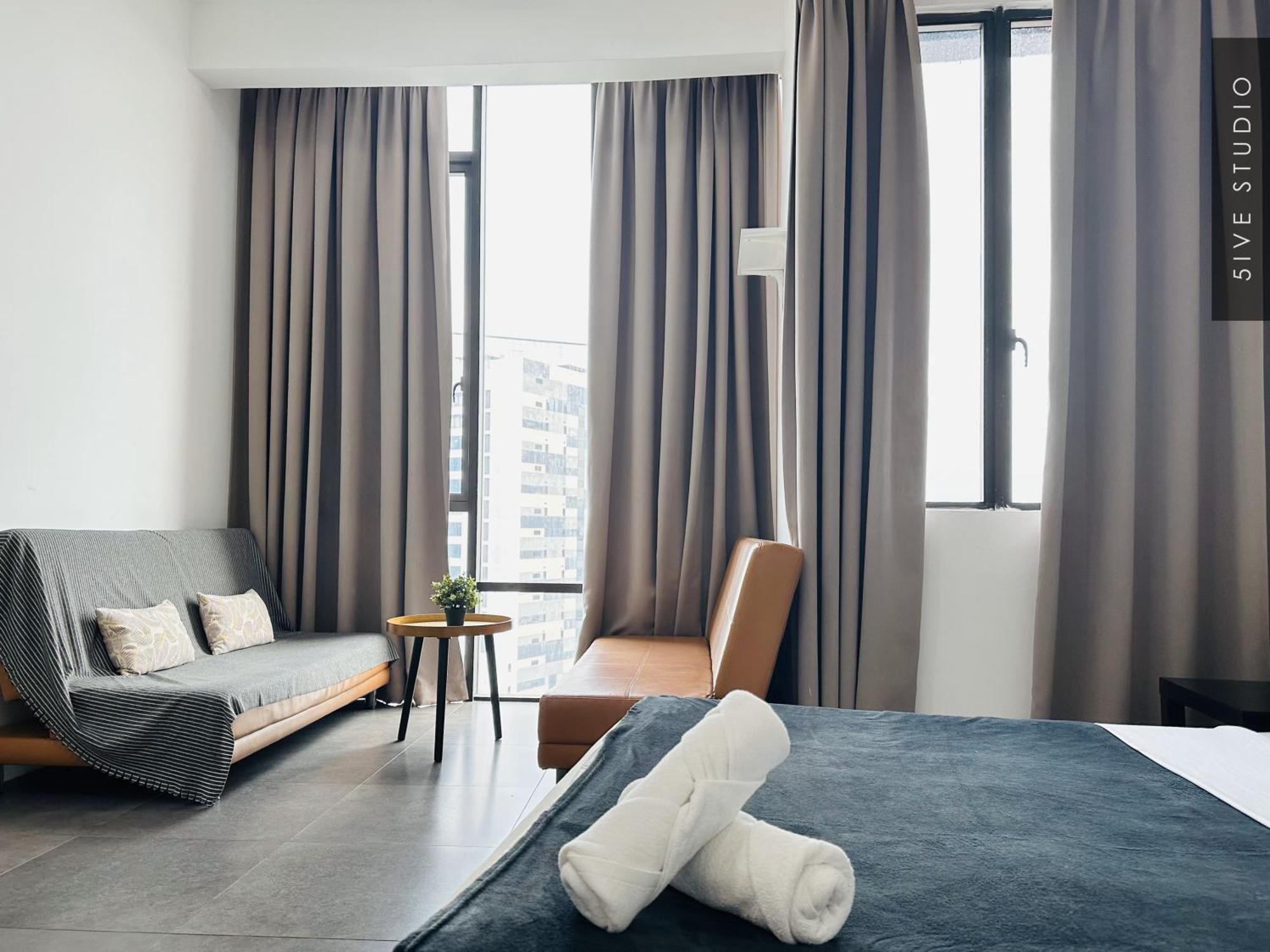Five Studio - Empire Damansara Petaling Jaya Exterior foto