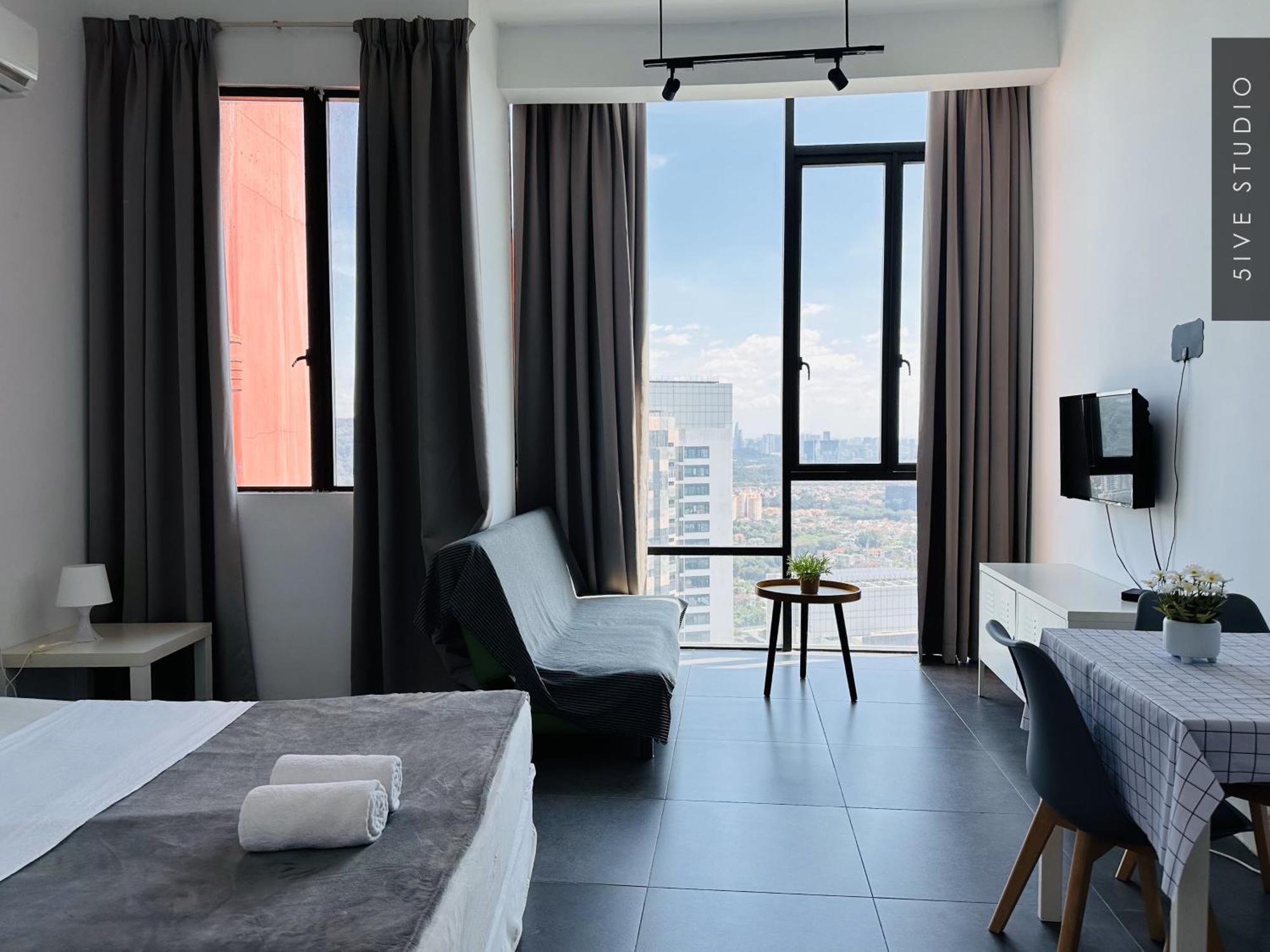 Five Studio - Empire Damansara Petaling Jaya Exterior foto